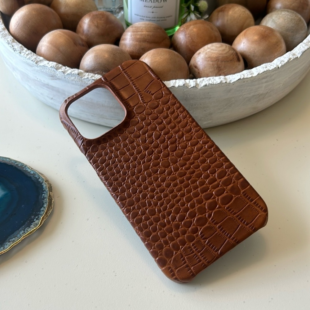🤎 iPhone 14 Pro Max Case 🤎 ” Aesthetic Leather Antique Print “